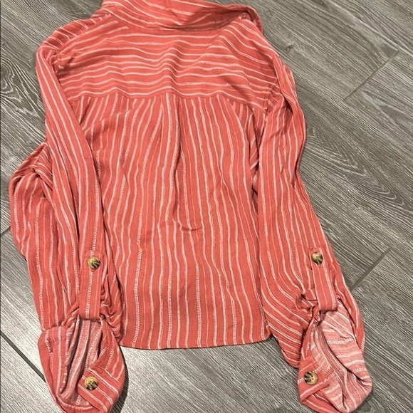 Hippie Rose White Puff Sleeve 3/4 Sleeve Crop Button Down Shirt - Picture 4 of 6